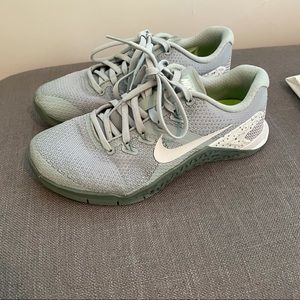 Nike Women’s Metcon 4